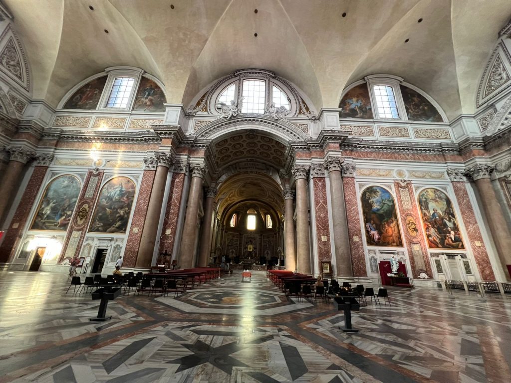 Santa Maria degli Angeli e dei Martiri parte interna da igreja