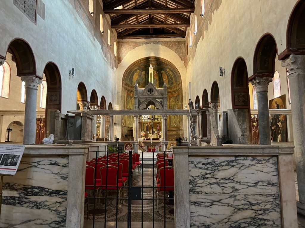  Igreja de Santa Maria in Cosmedin em Roma