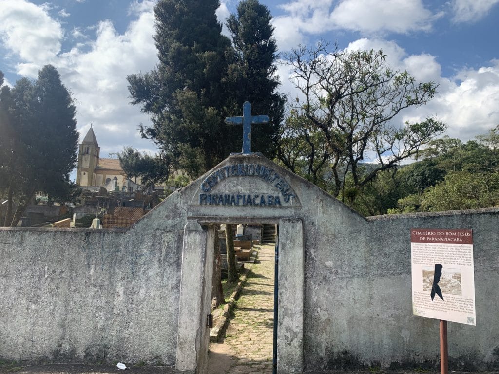 Cemitério do Bom Jesus de Paranapiacaba