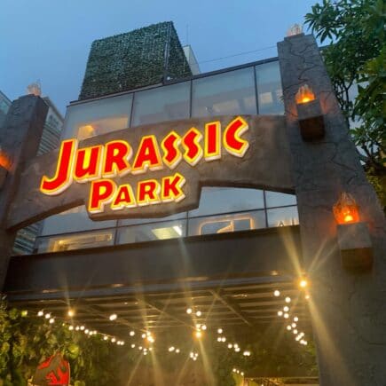 entrada Jurassic Park Burguer Restaurant