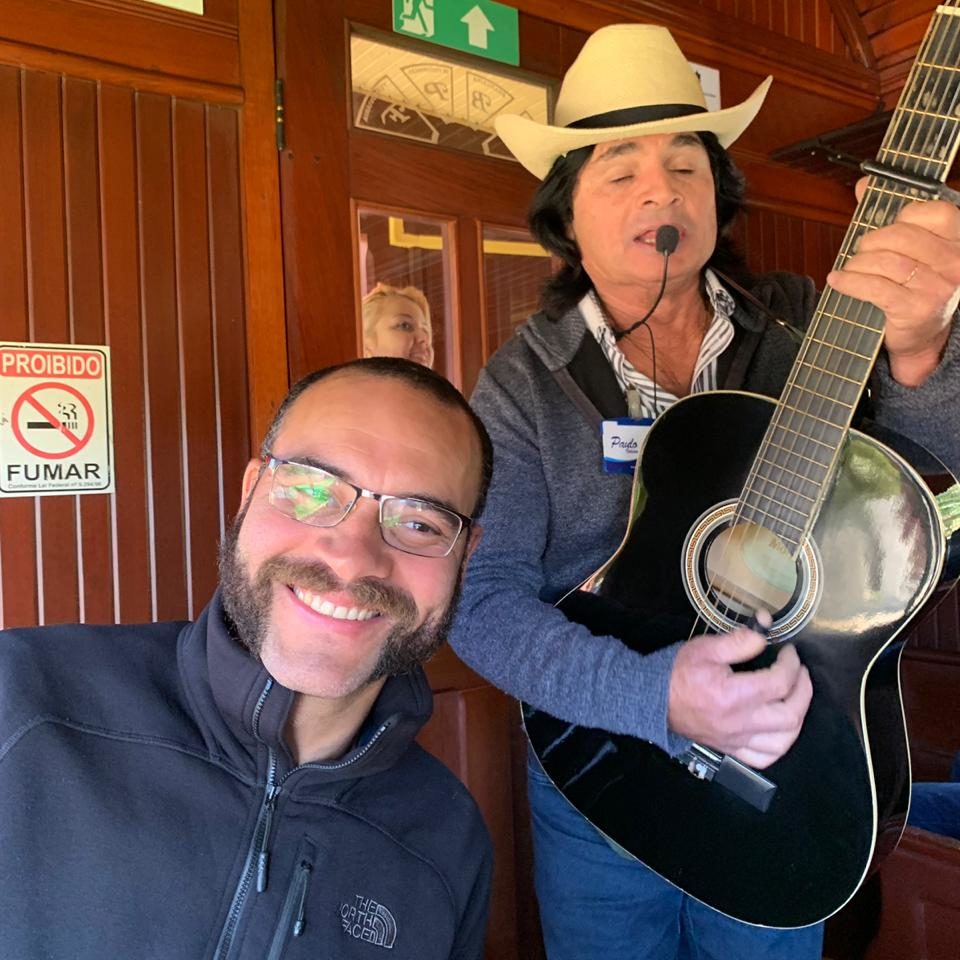 Evo Morales cantando no Trem da Serra em Passa Quatro